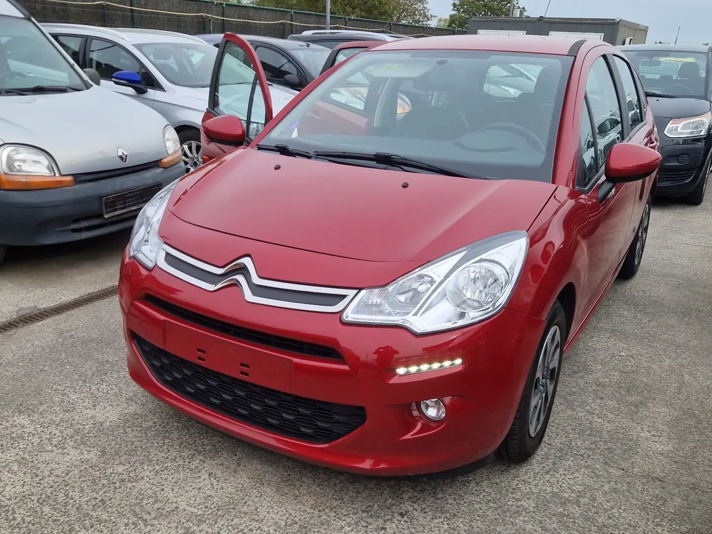 Citroen C3 1.2i PureTech Feel - 1