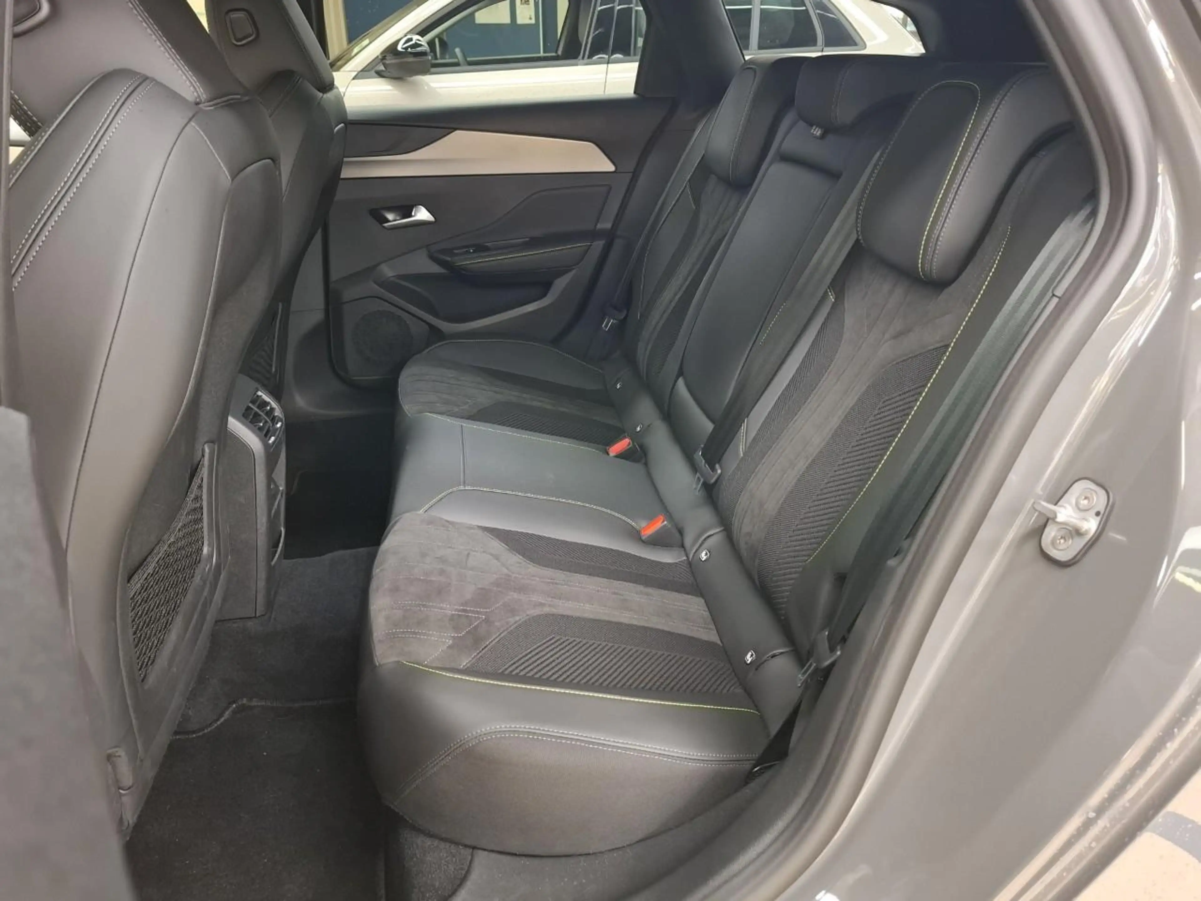 Peugeot 308 e-308 SW GT 54 kWh | Navigatie | Alcantara | Stoel — photo 7