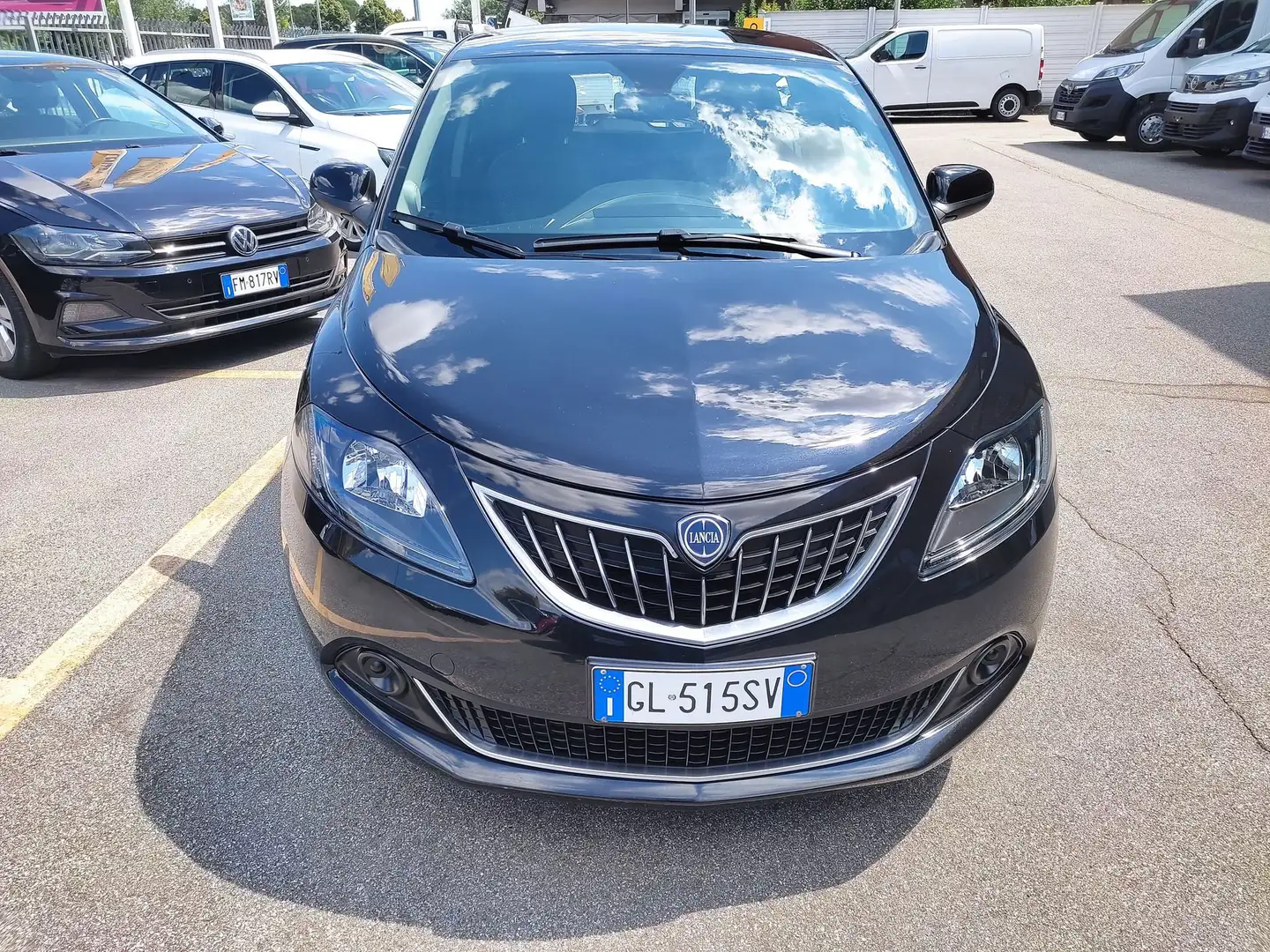 Lancia Ypsilon 1.0 FireFly 5 porte S&S Hybrid Silver Noir - 2