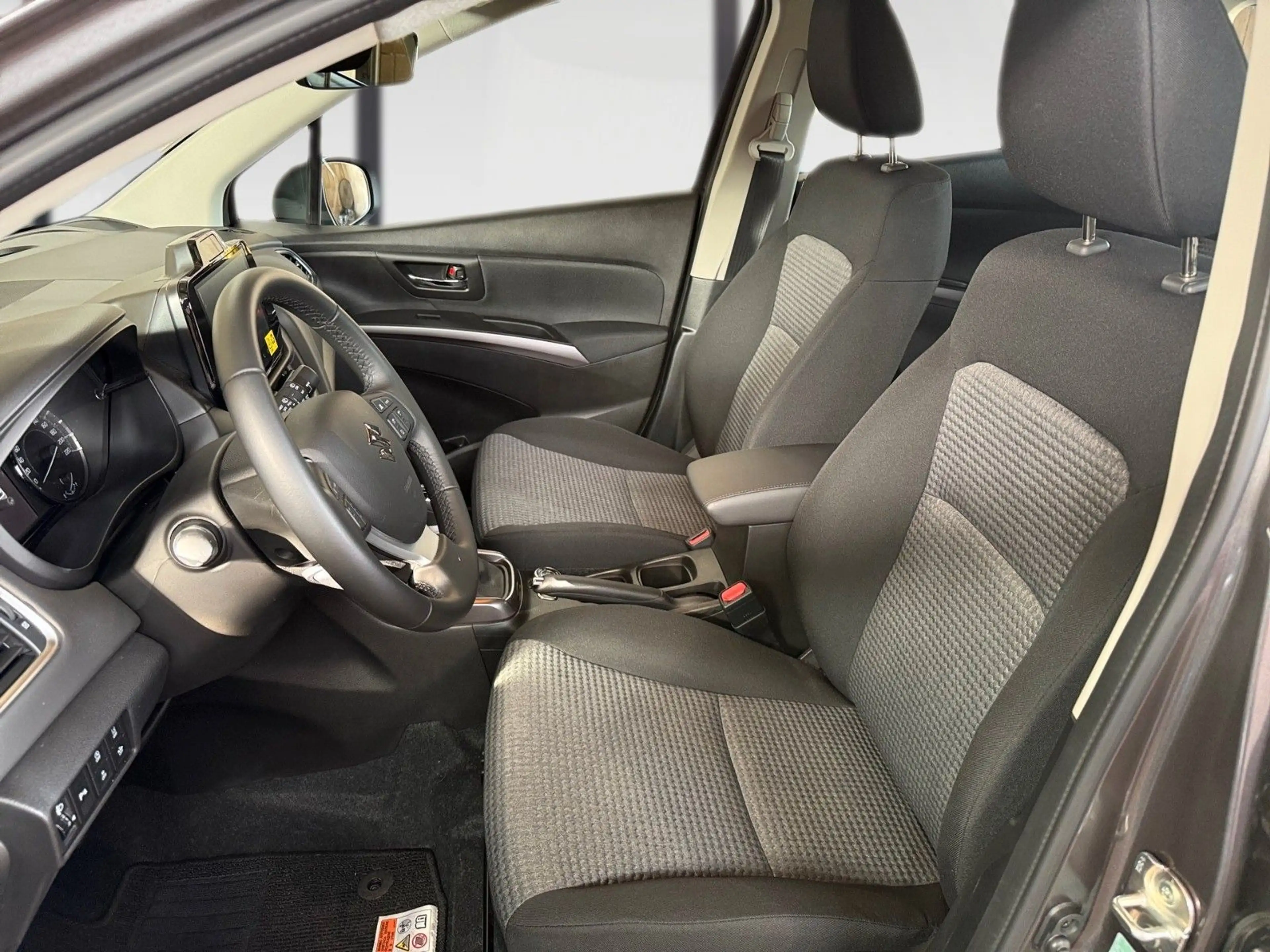 Suzuki SX4 S-Cross S-Cross 1.4l 4x4 bis zu 8 Jahre Garantie — photo 7