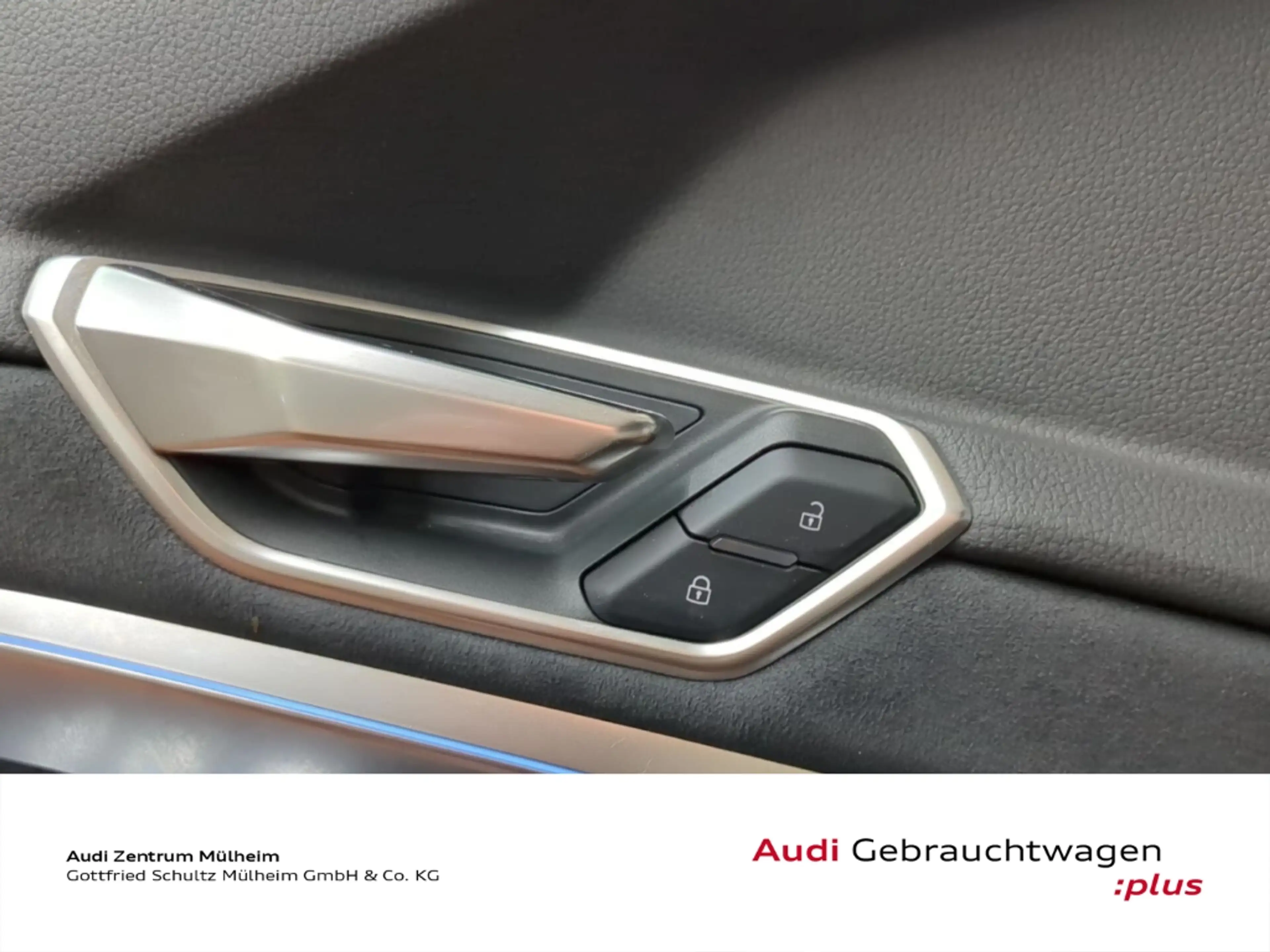 Audi Q8 e-tron 50 quattro S line Navi Pano Matrix LED virtual — photo 15