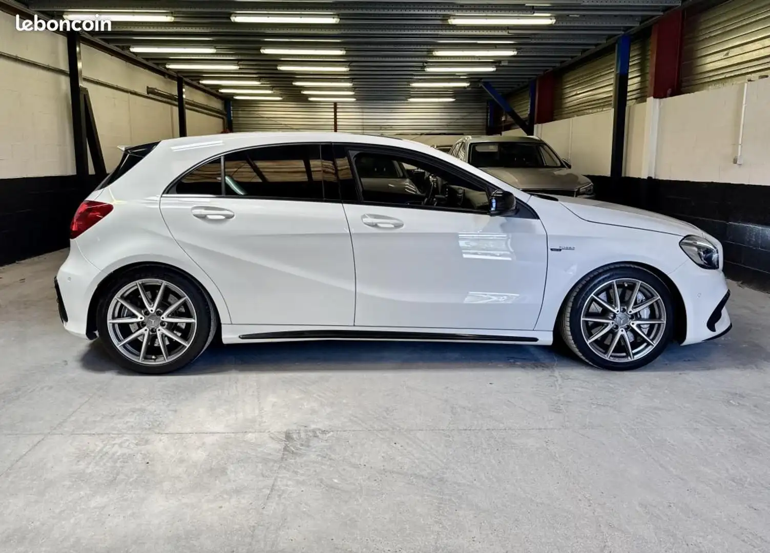 Mercedes-Benz Mercedes A45 45 Phase 2 (Facelift) AMG Speedshift 381ch DCT 4-MATIC Blanc - 2