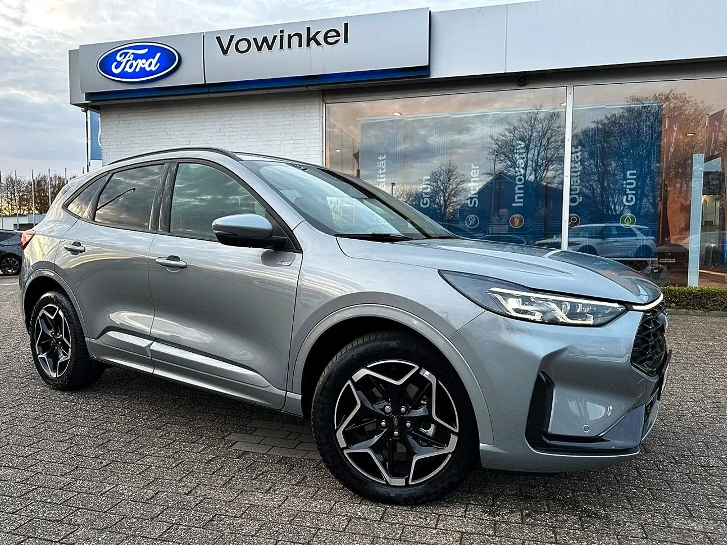 Ford Kuga FHEV 4X4 ST-Line AHK-elek*MATRIX*Sync4*19" Silber - 1