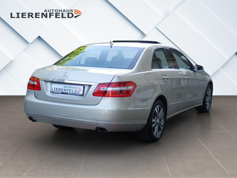 Mercedes-Benz E 350 CDI aus 1.Hand Mercedes Scheckheft — photo 3