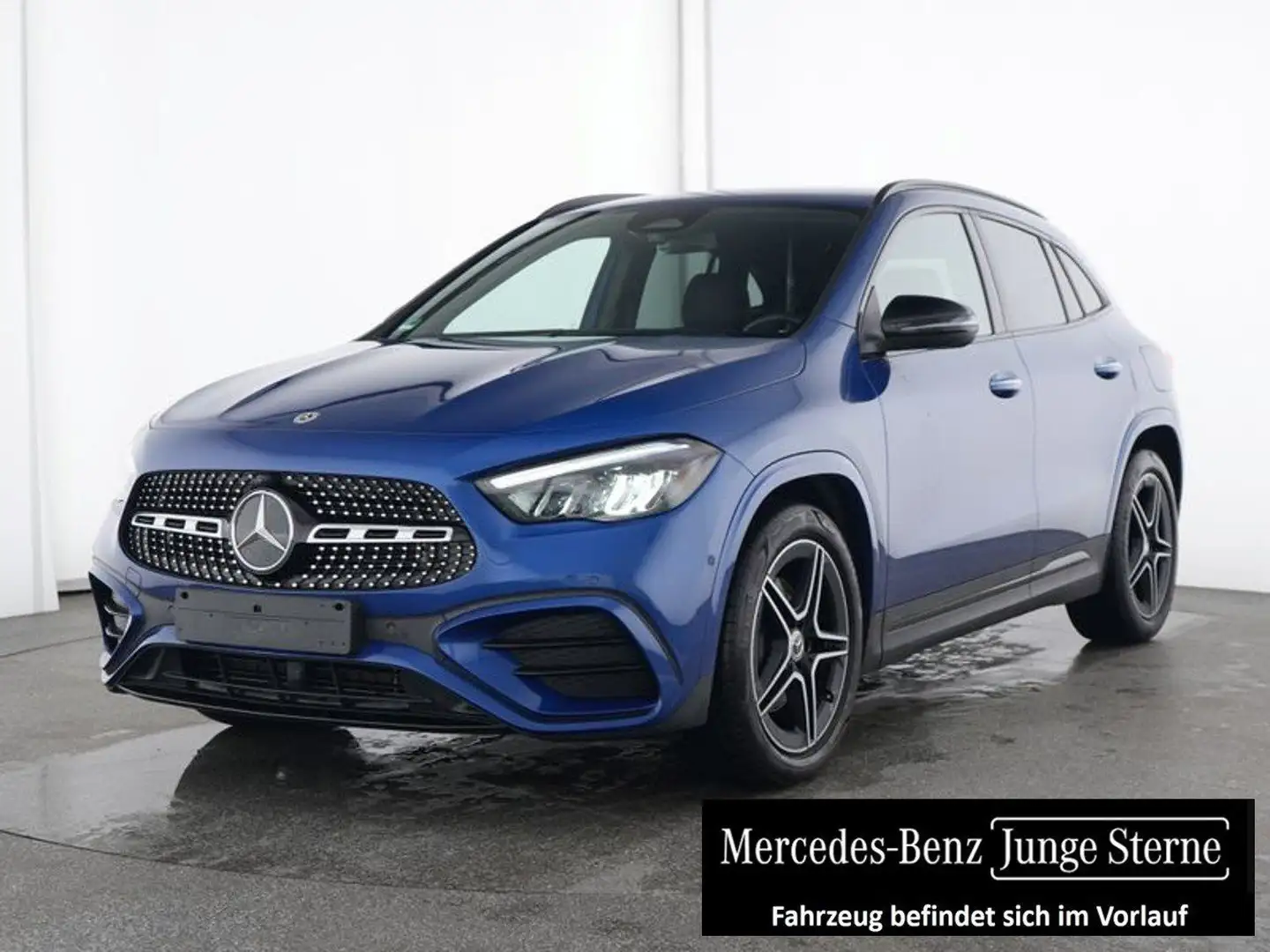 Mercedes-Benz GLA 200 AMG Line Advanced Plus Schwarz - 1