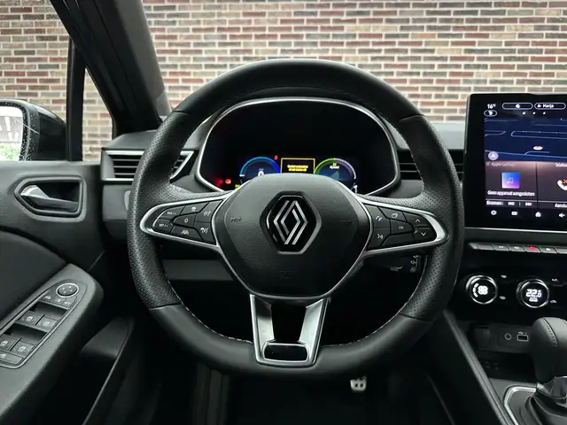 Renault Clio view 13