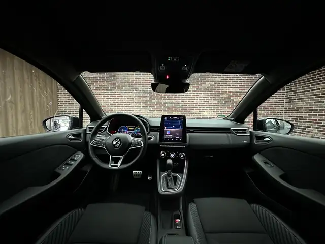 Renault Clio view 9