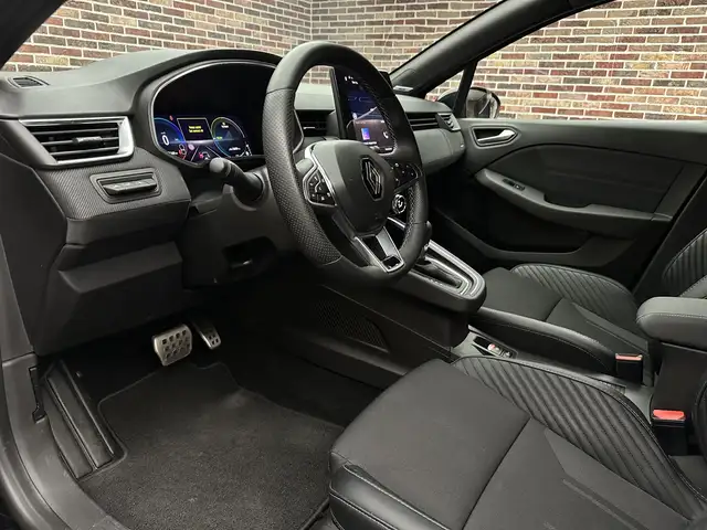Renault Clio view 3
