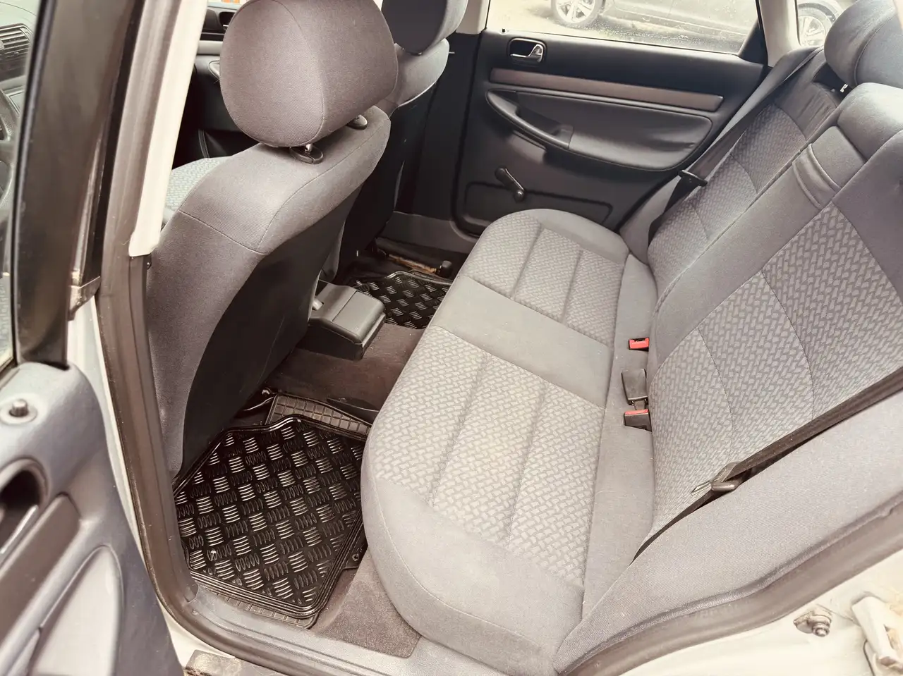 Audi A4 1.6i, foto 7