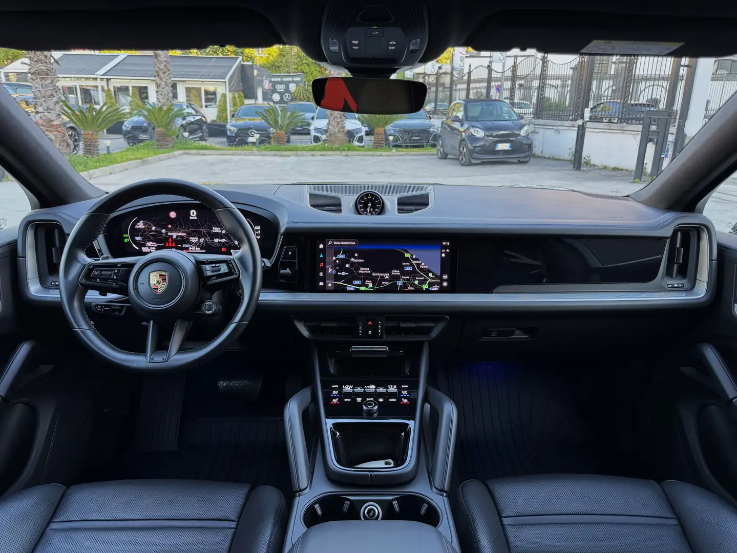 Porsche Cayenne Coupe 3.0 V6 Tiptronic 354CV TETTO SPORT DESIGN Grigio - 2