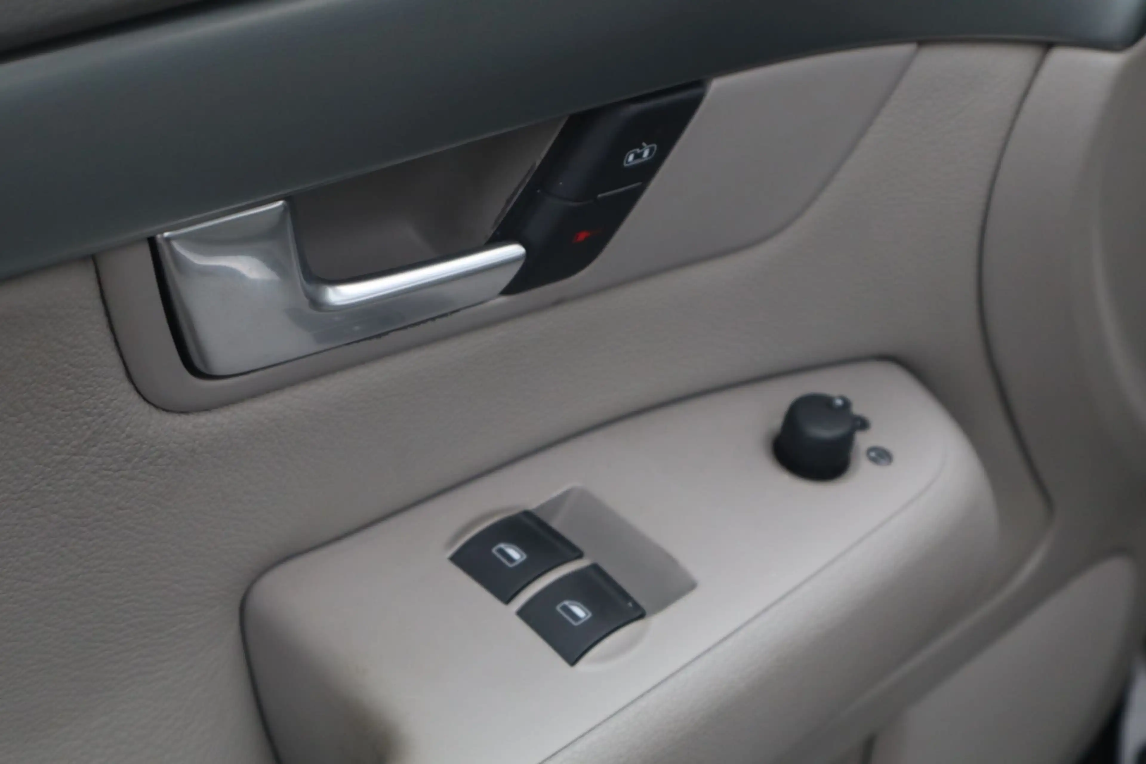 Audi A4 1.9 TDI GARANTIE*1-HAND*TüvNeu*COC*LEDER* — photo 7