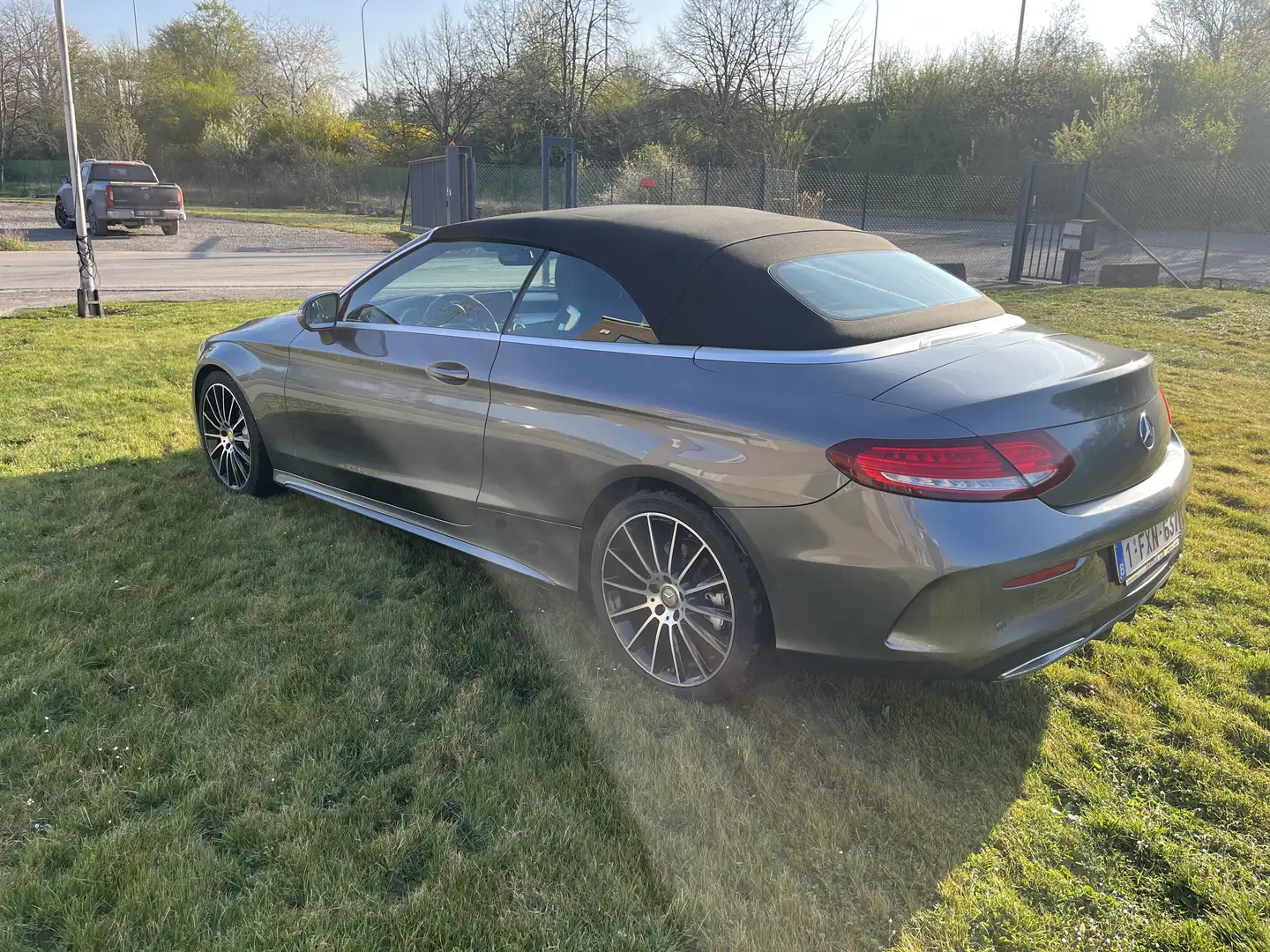 Mercedes-Benz C 220 Cabriolet D. AMG + Jantes hiver Gris - 1