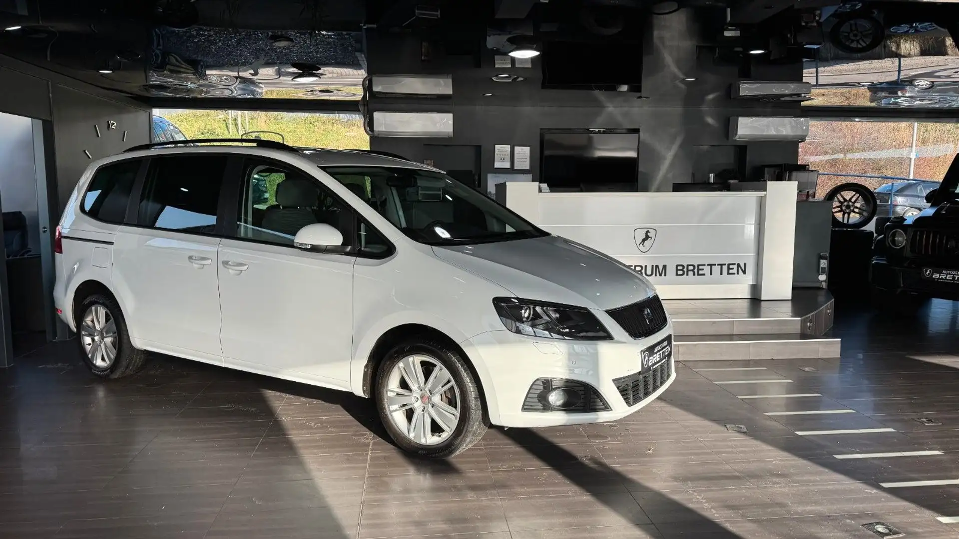 SEAT Alhambra 2.0TDI Style*Bi-Xenon*PDC*AHK Wit - 2