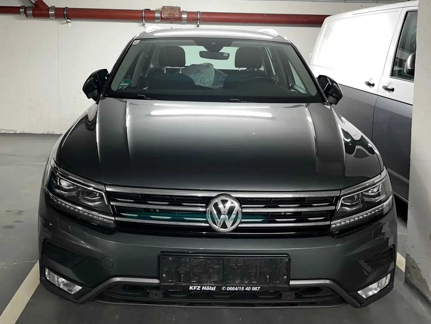 Volkswagen Tiguan Tiguan 2,0 TDI SCR 4Motion Highline DSG Highline Grau - 1