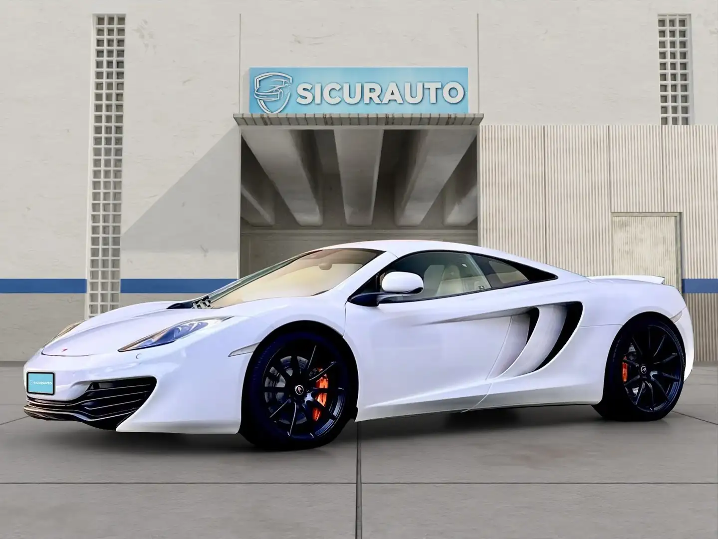McLaren MP4-12C Wit - 1