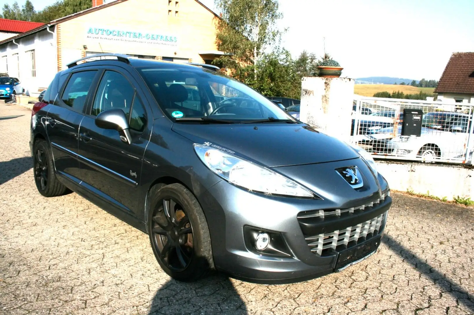 Peugeot 207 SW Family Grau - 1