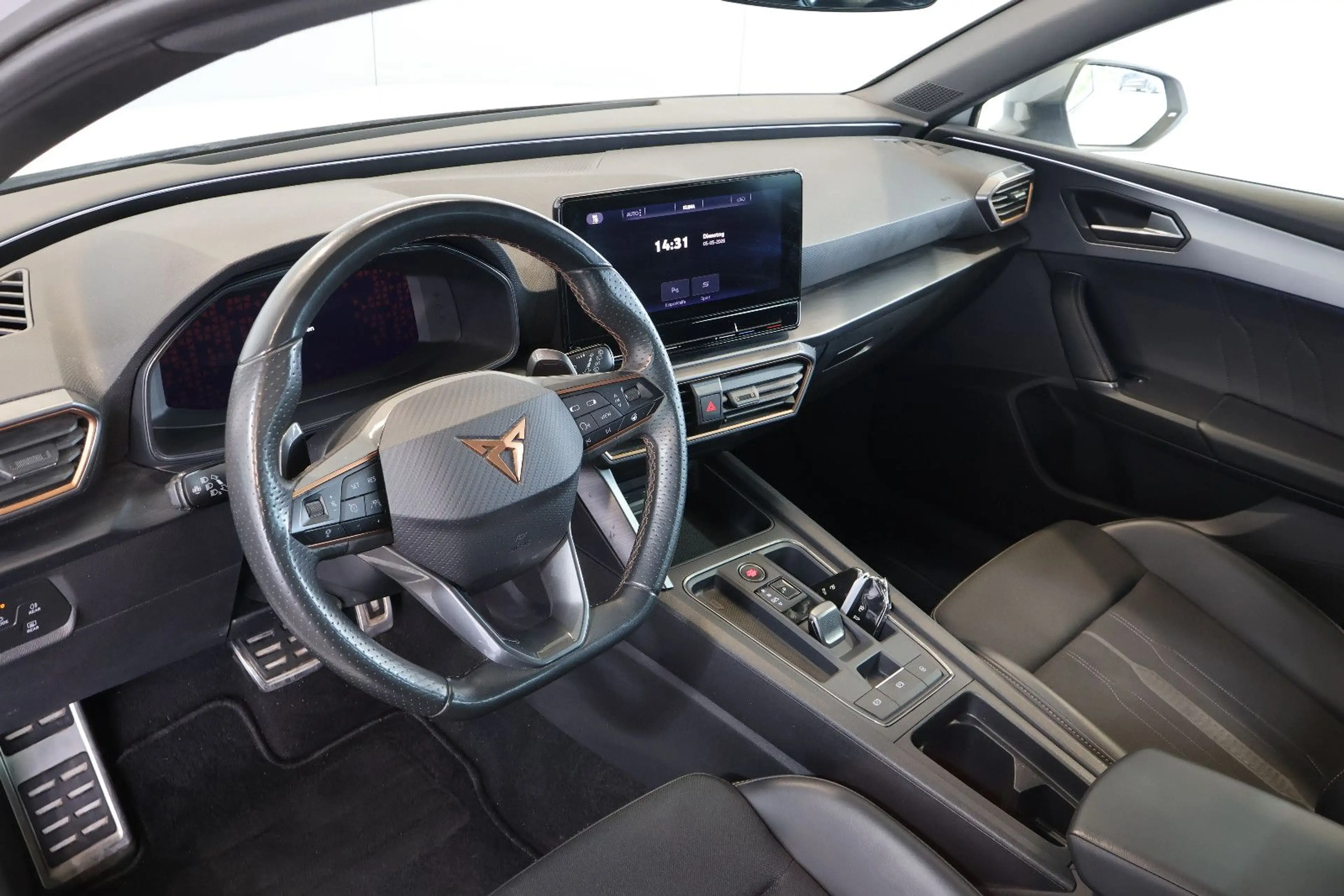 CUPRA Leon ST 1.4 e-Hybrid VZ AID+ACC+SIDE+KEY+KAM+AHK — photo 10