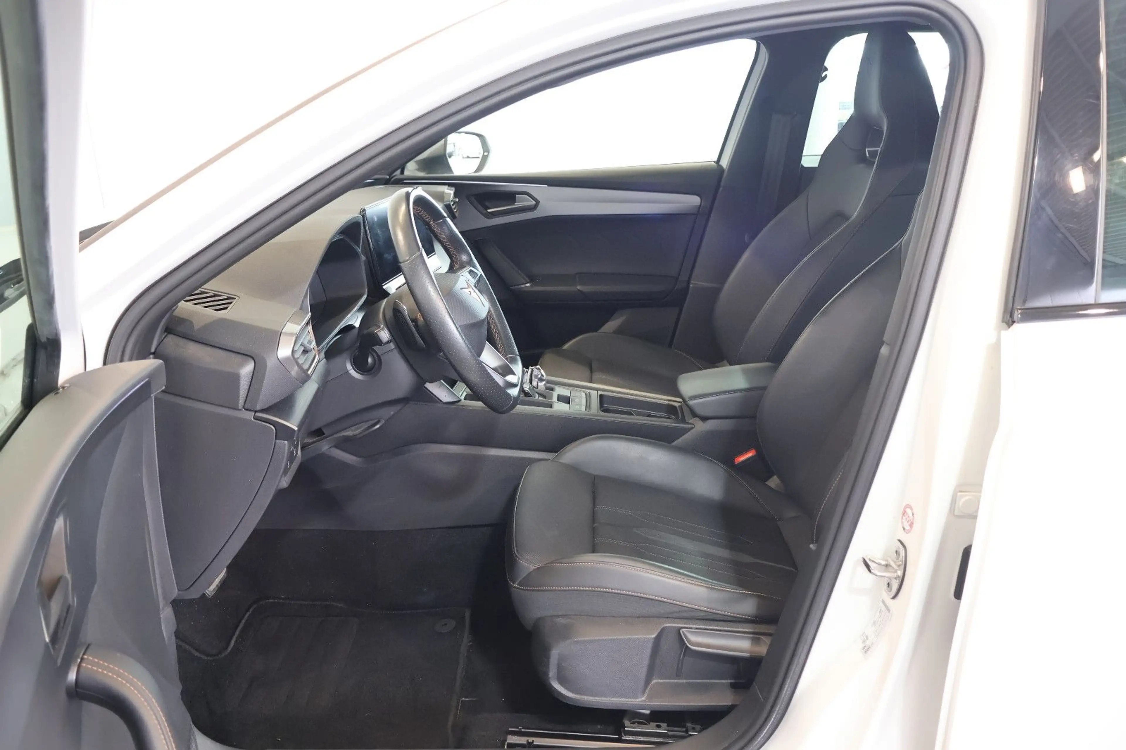 CUPRA Leon ST 1.4 e-Hybrid VZ AID+ACC+SIDE+KEY+KAM+AHK — photo 11