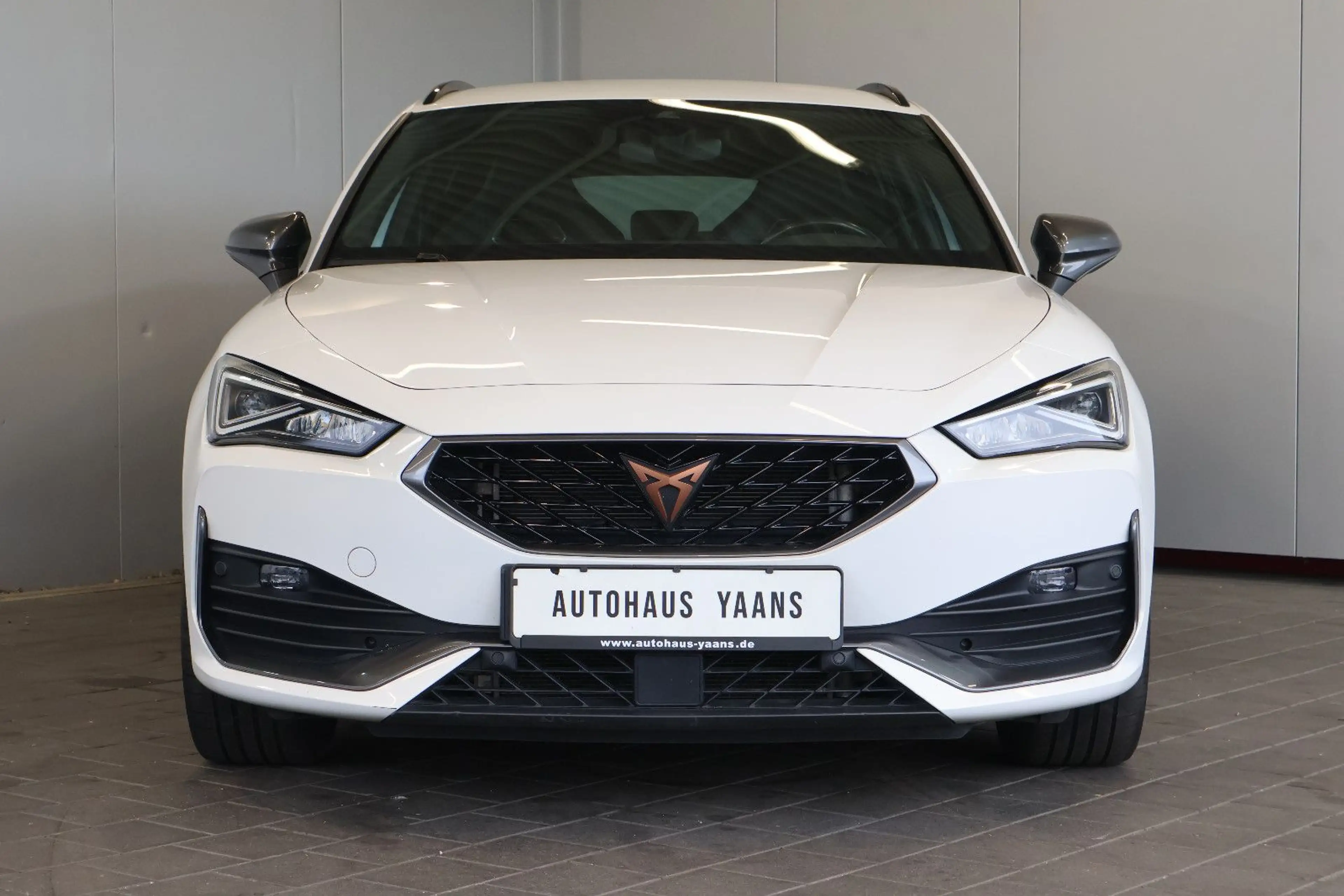 CUPRA Leon ST 1.4 e-Hybrid VZ AID+ACC+SIDE+KEY+KAM+AHK — photo 2