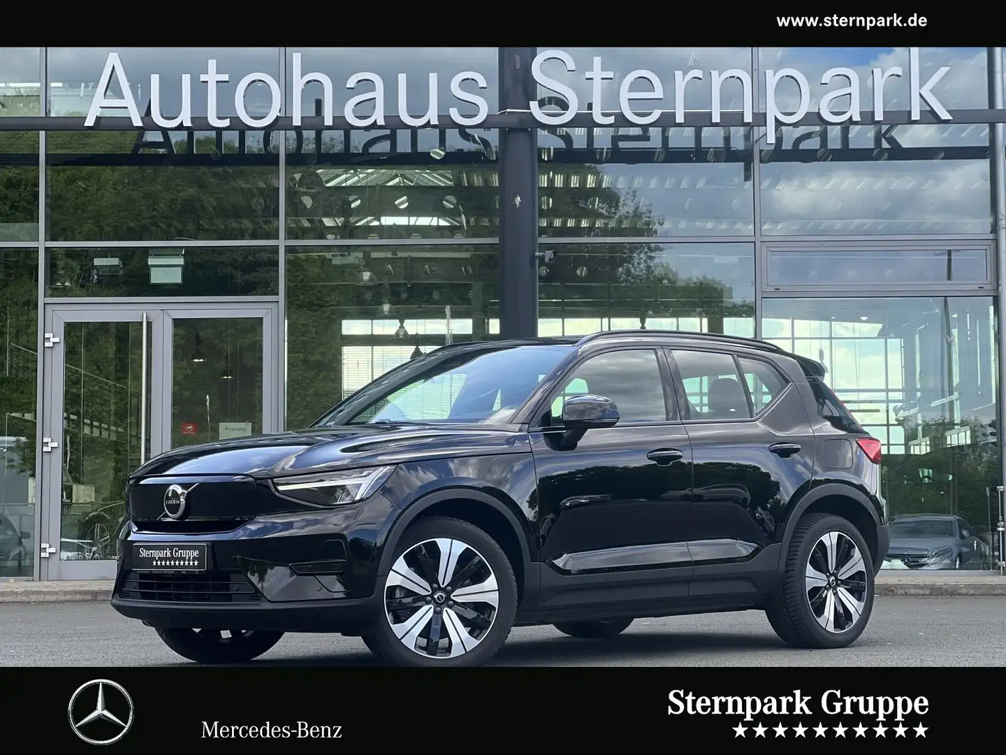 Volvo XC40 XC 40 P8 Pure Electric 2WD Plus Recharge ACC uvm Zwart - 1