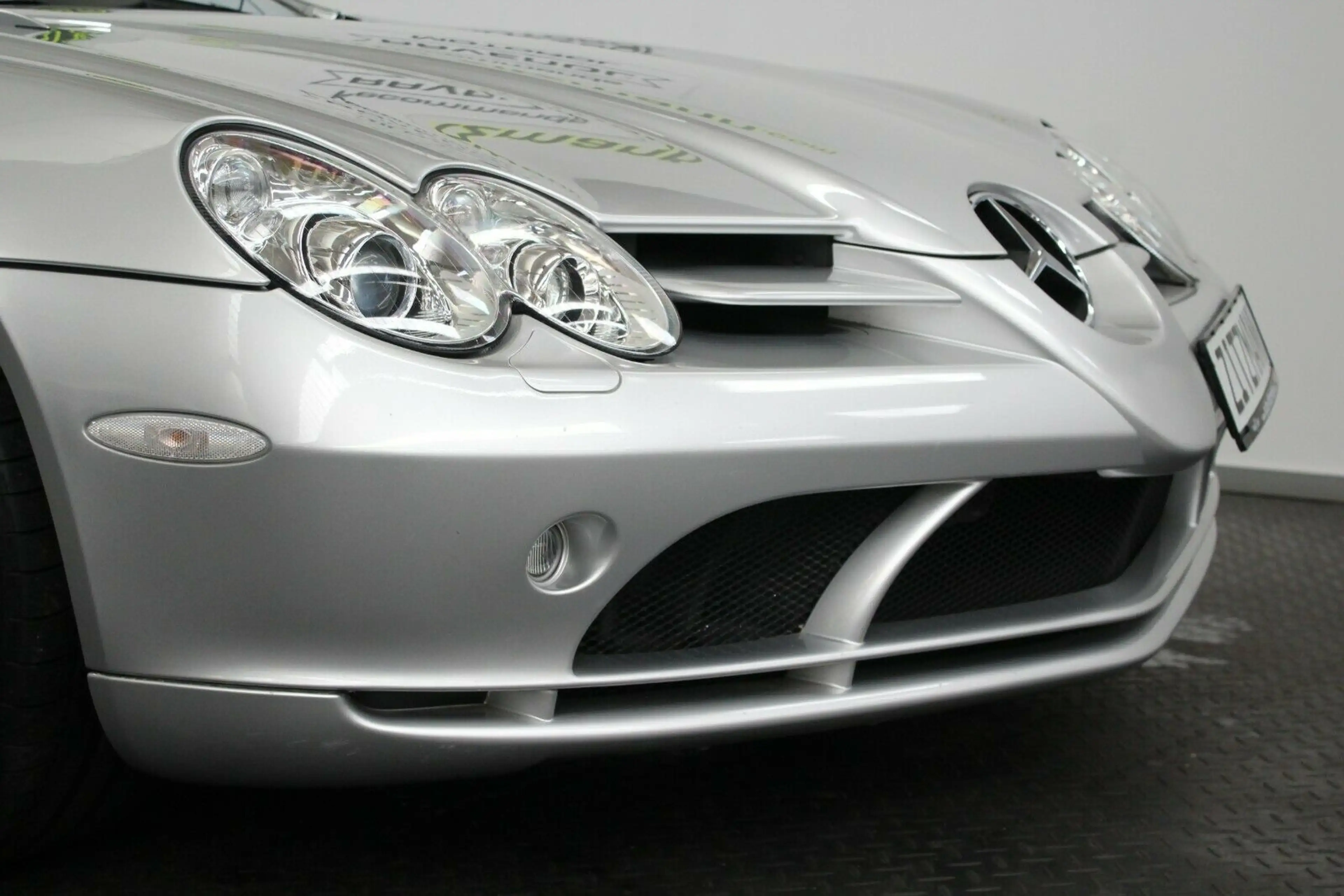 Mercedes-Benz SLR McLaren Coupé/DT.AUSLIEF/WENIG KM/KERAMIK — photo 11