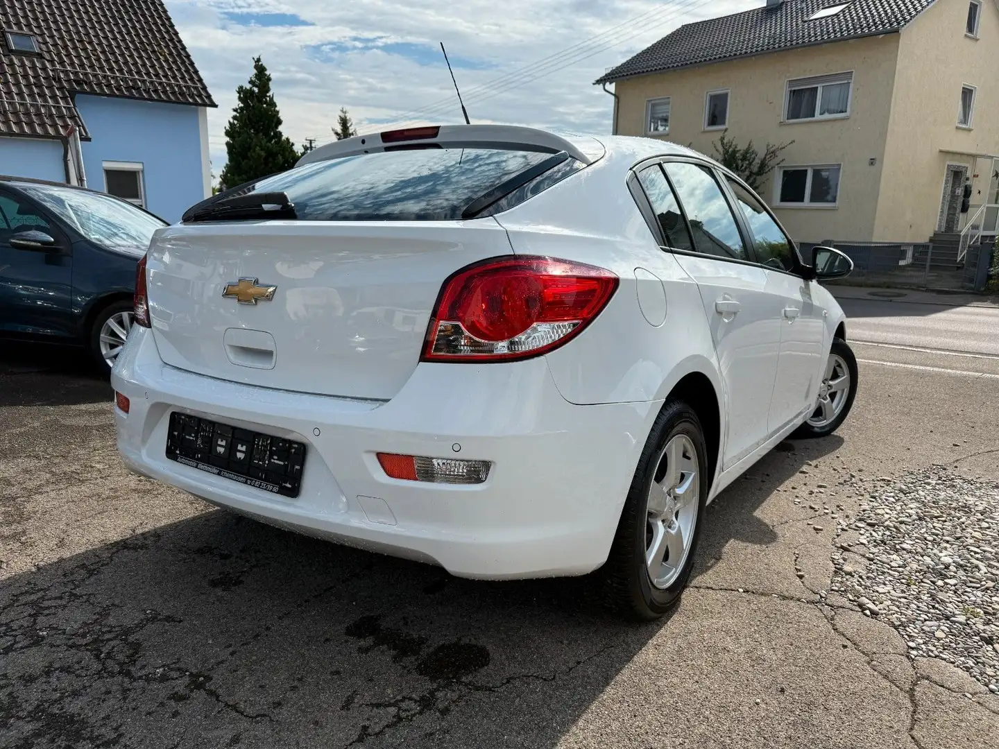 Chevrolet Cruze Hatchback 1.6 LT Finanz./Garantie Білий - 2