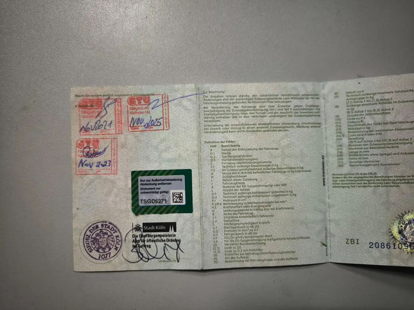 Toyota Yaris Edition-S Hybrid 1.5 16V Automatik Weiß - 2