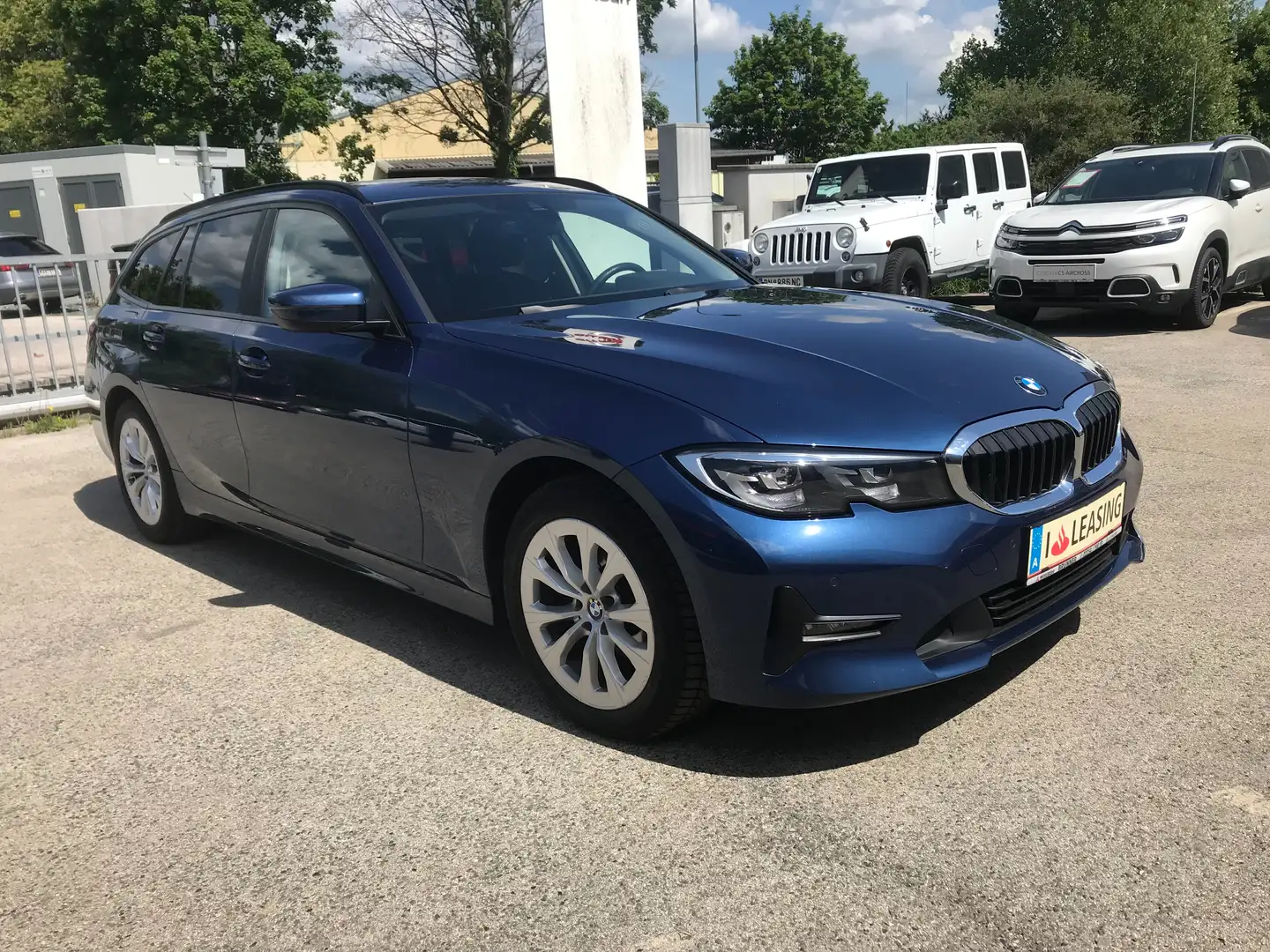 BMW 318 318d Touring Aut. Blau - 1