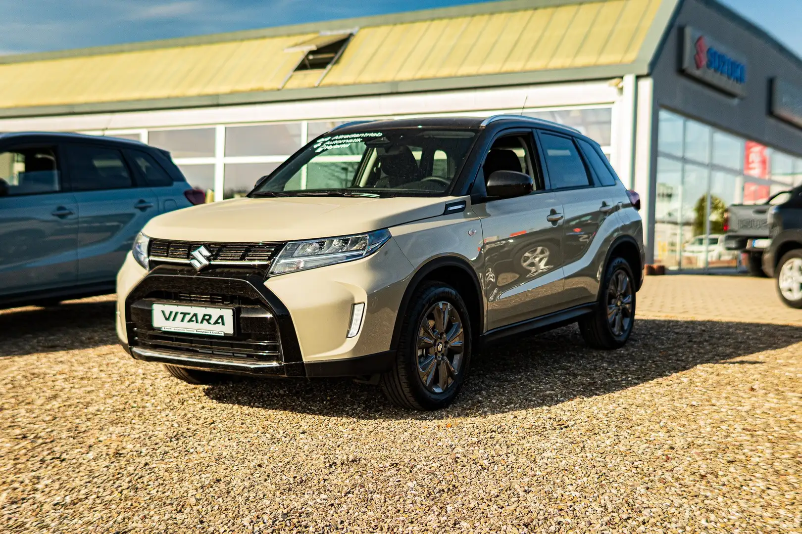 Suzuki Vitara 1.4 Boosterjet Hybrid Comfort *Anhängerkupplung Beige - 1