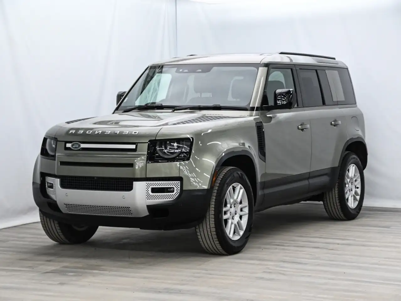2025 Land Rover Defender