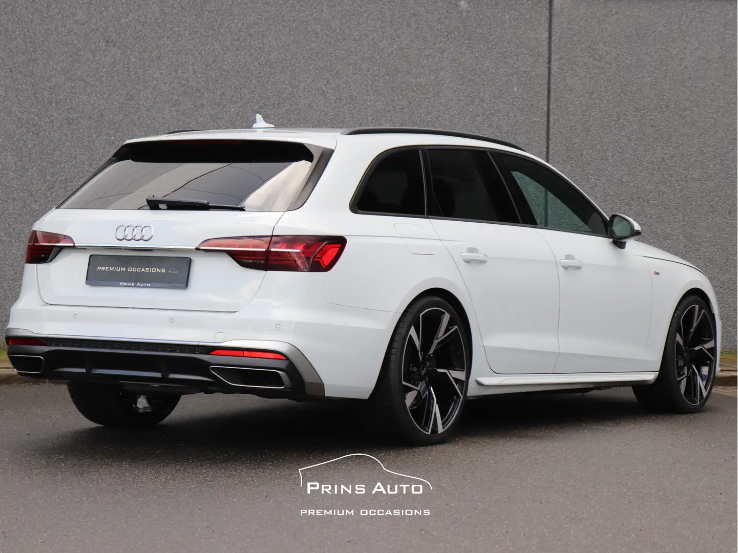 Audi A4 Avant 40 TFSI S-LINE |PANO|LED MATRIX|VIRTUAL|BLAC White - 2