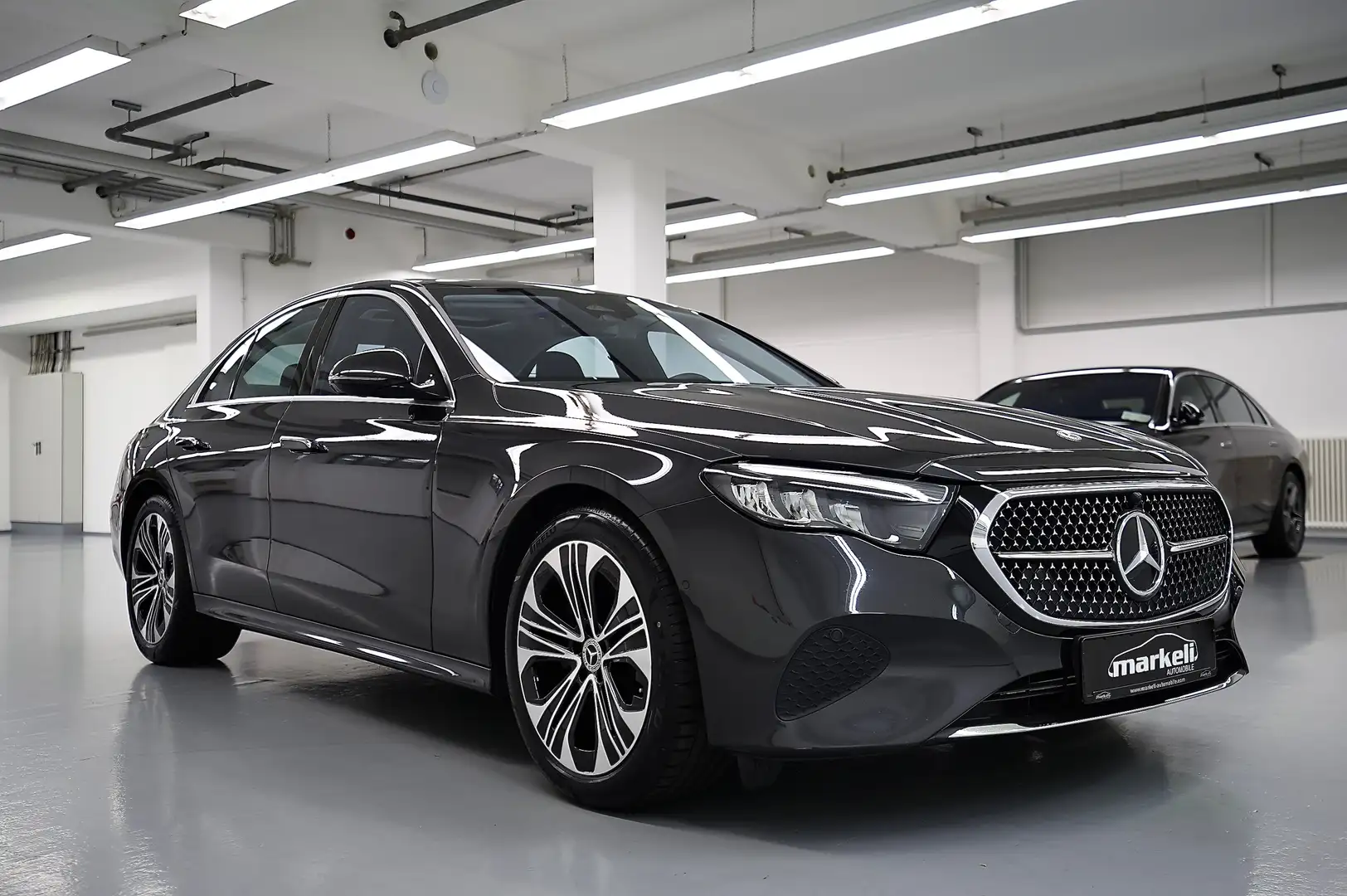 Mercedes-Benz E 220 E 220 d ! MODELL 2025 ! PANORAMA + AVANTGARDE Szary - 1