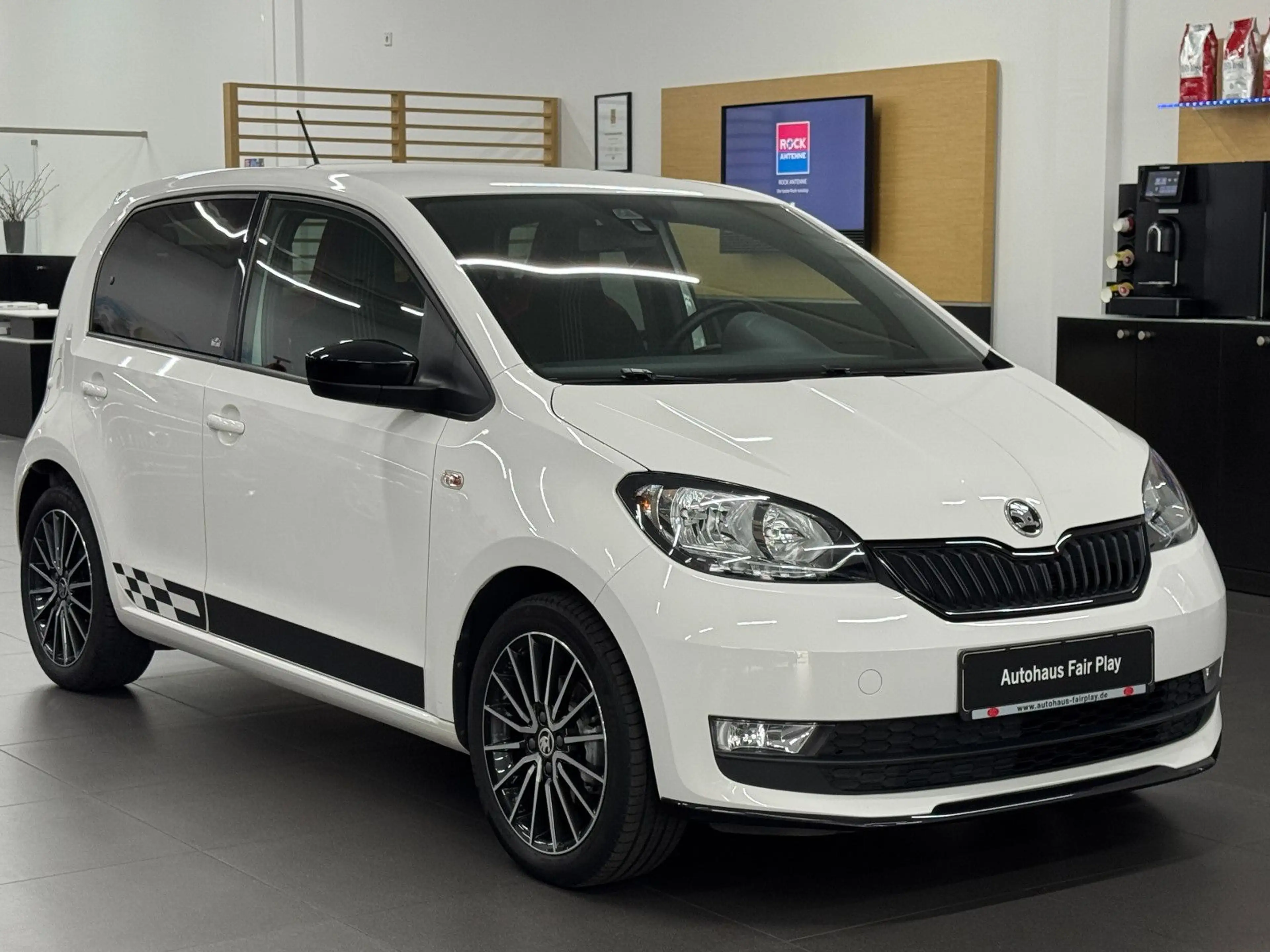 Skoda Citigo Monte Carlo Aut. DAB/PDC/SHZ/1.HD/U-FREI! — photo 3
