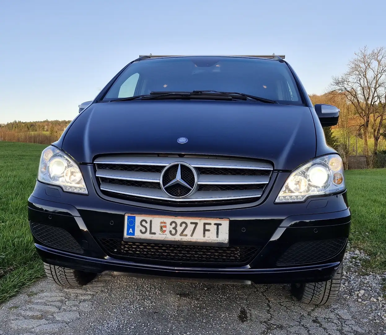 Mercedes-Benz Viano Ambiente extralang 2,2 CDI BlueEff. DPF 4MATIC Aut Schwarz - 1