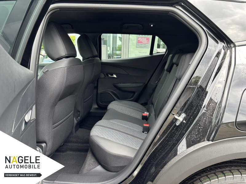 Peugeot 2008 1.2 PureTech 100 Allure|Navi+SHZ+LED+Kamera — photo 11
