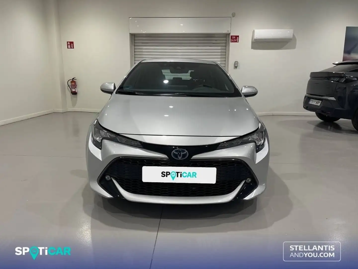 Toyota Corolla 125H Active Tech Gris - 2