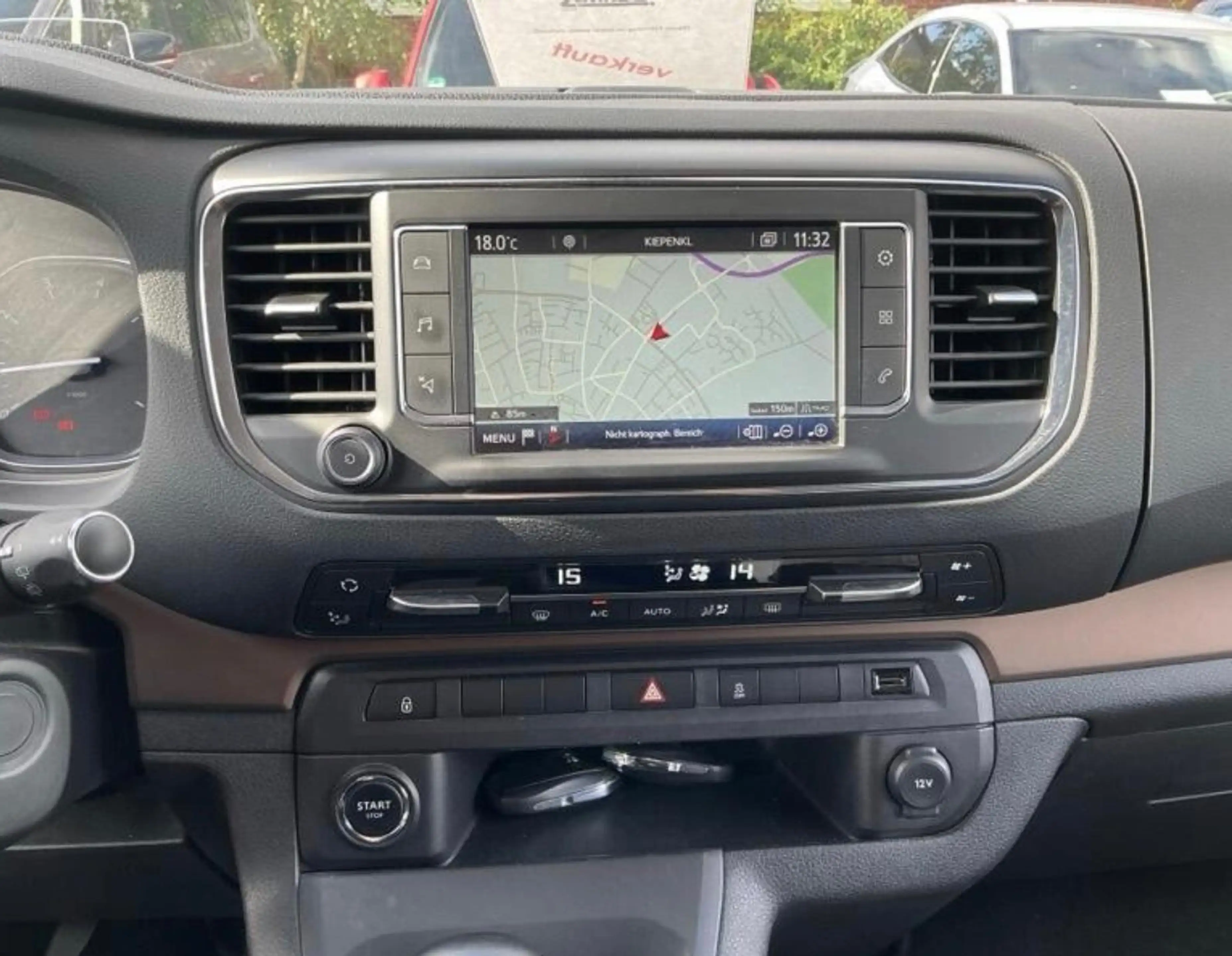 Toyota Verso L1 1.Hand Family Comf 8 Si. AHK Navi ACC — photo 7