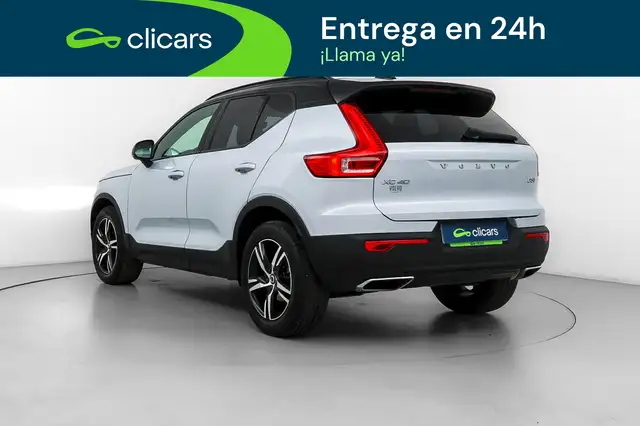 Volvo XC40 view 9