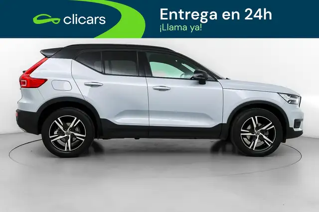 Volvo XC40 view 7