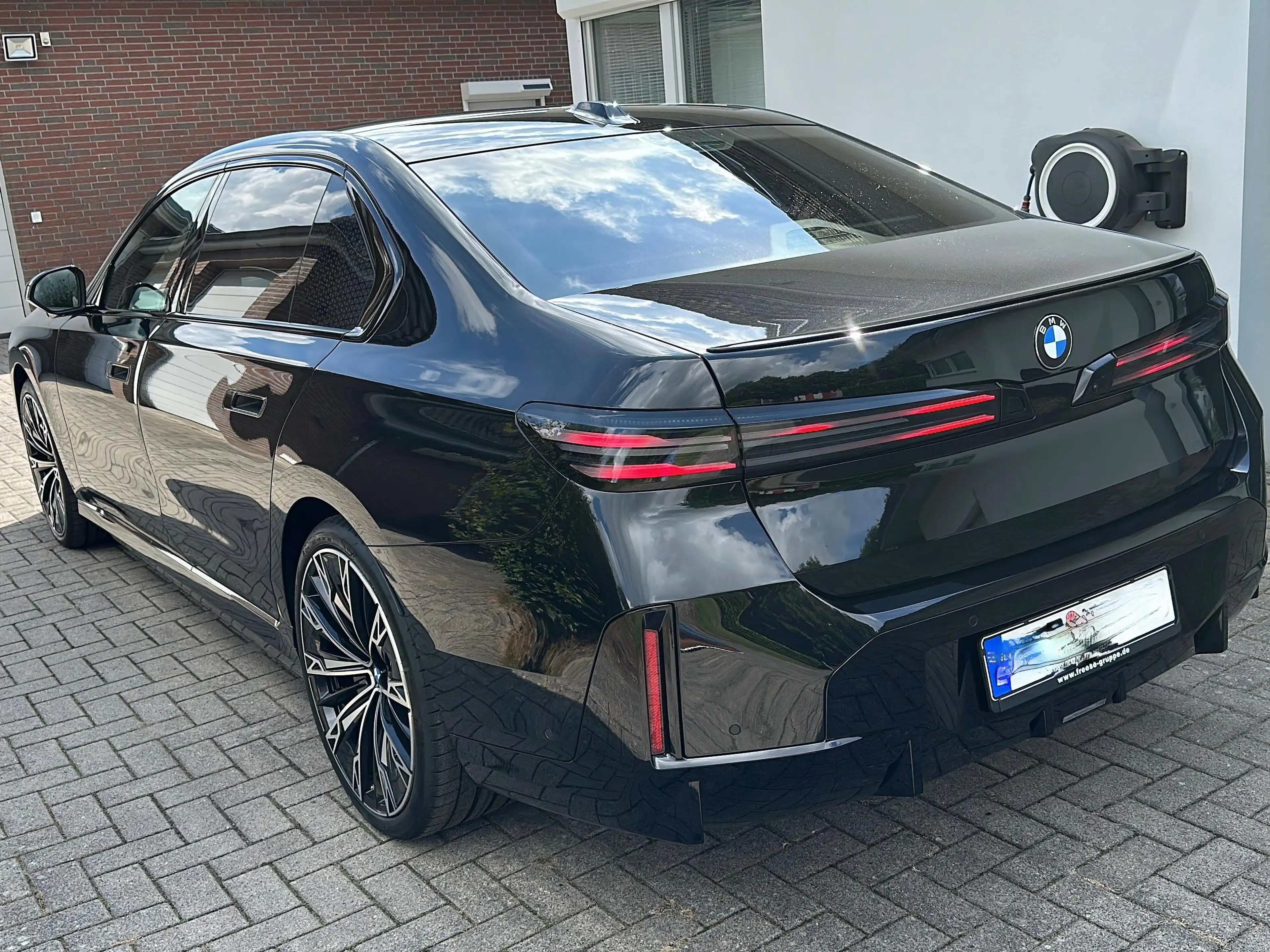 BMW 740 740 xDrive::M-Sport-Paket Pro::NEUES MODELL:: VOLLAUSSTATTUNG — photo 2