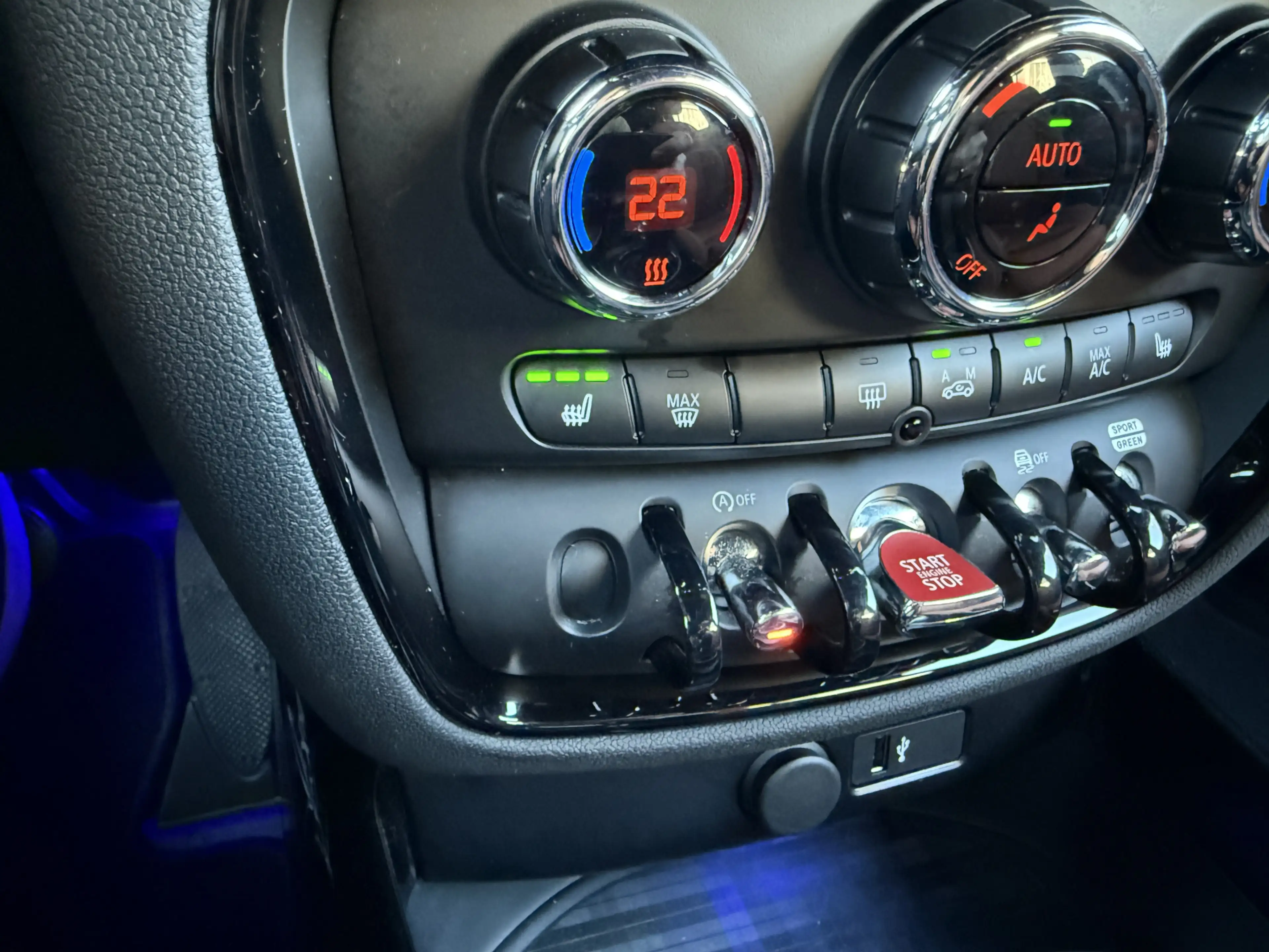 MINI Cooper Clubman 1.5 Leder/Camera/Apple — photo 15