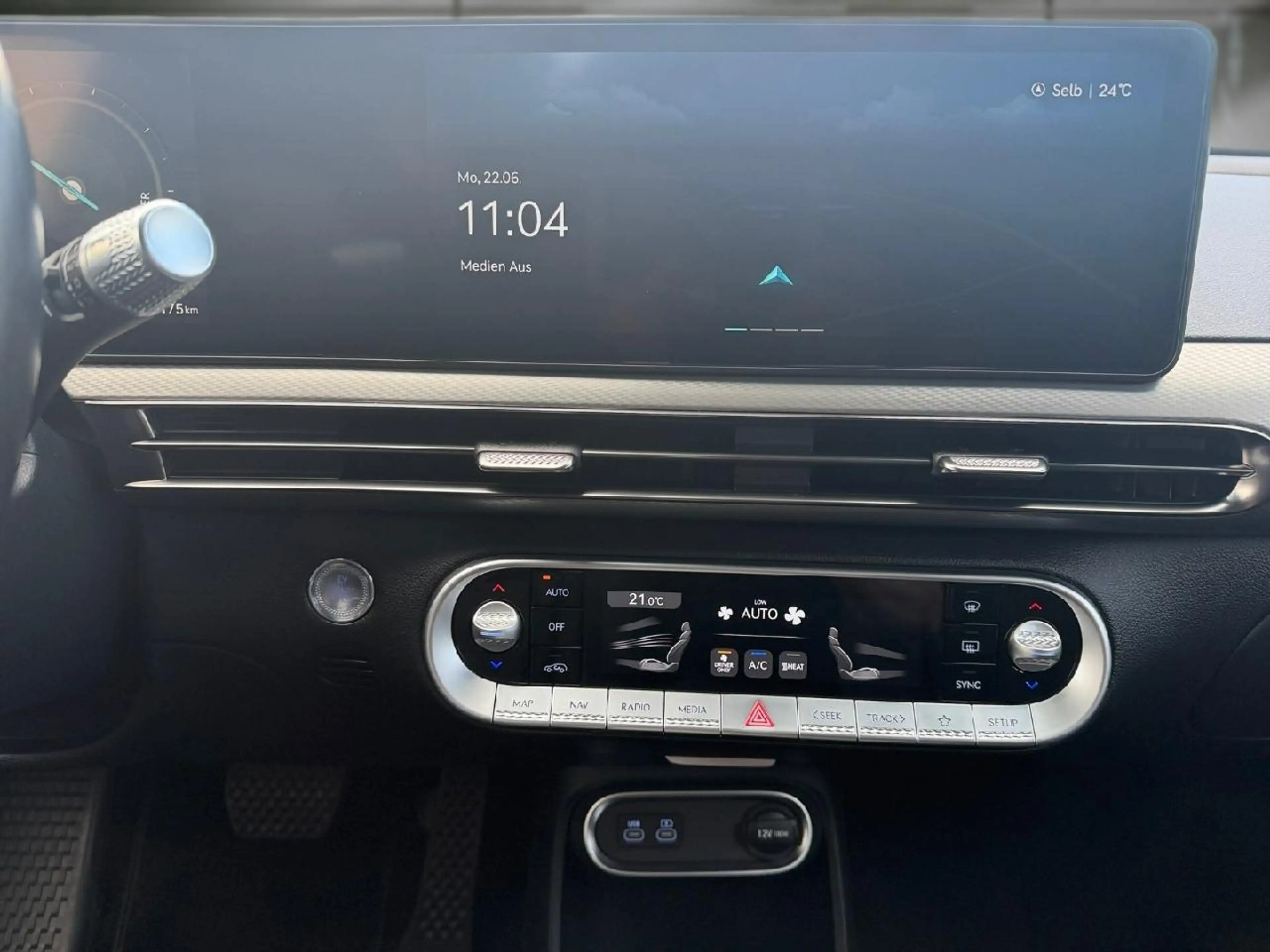 Genesis GV60 Sport Elektro 4WD — photo 14