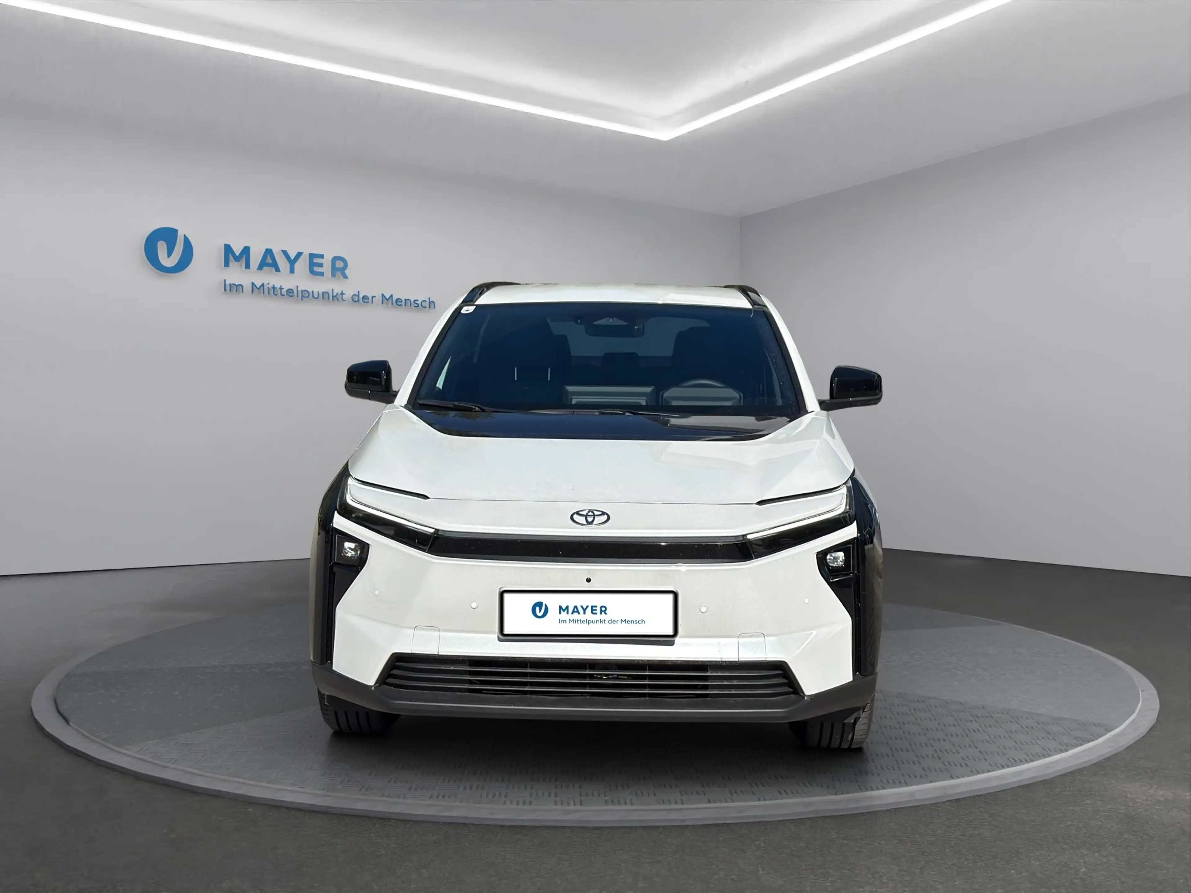 Toyota bZ4X AWD Active Drive — photo 3
