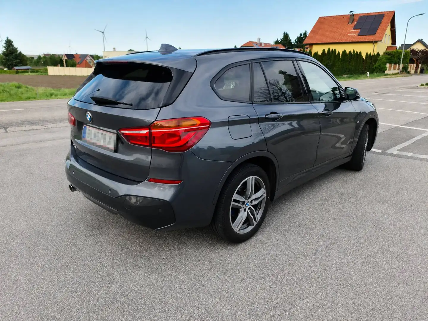 BMW X1 X1 sDrive18i M Sport Aut.M Sport Grau - 2
