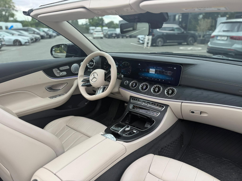 Mercedes-Benz E 200 Cabriolet E — photo 9