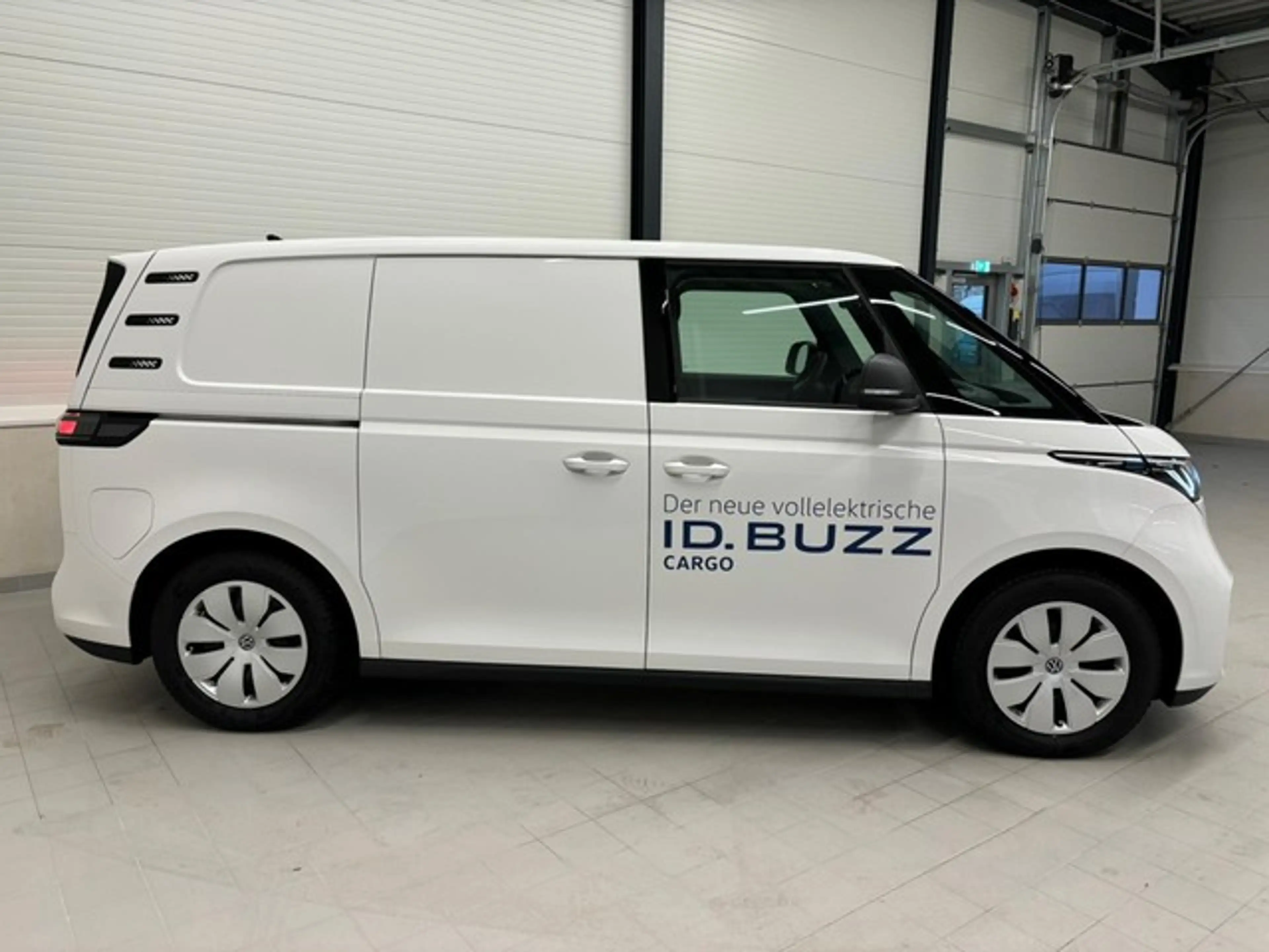 Volkswagen ID. Buzz Cargo ID.Buzz Cargo 150 kW AHK+APP+NAVI — photo 4