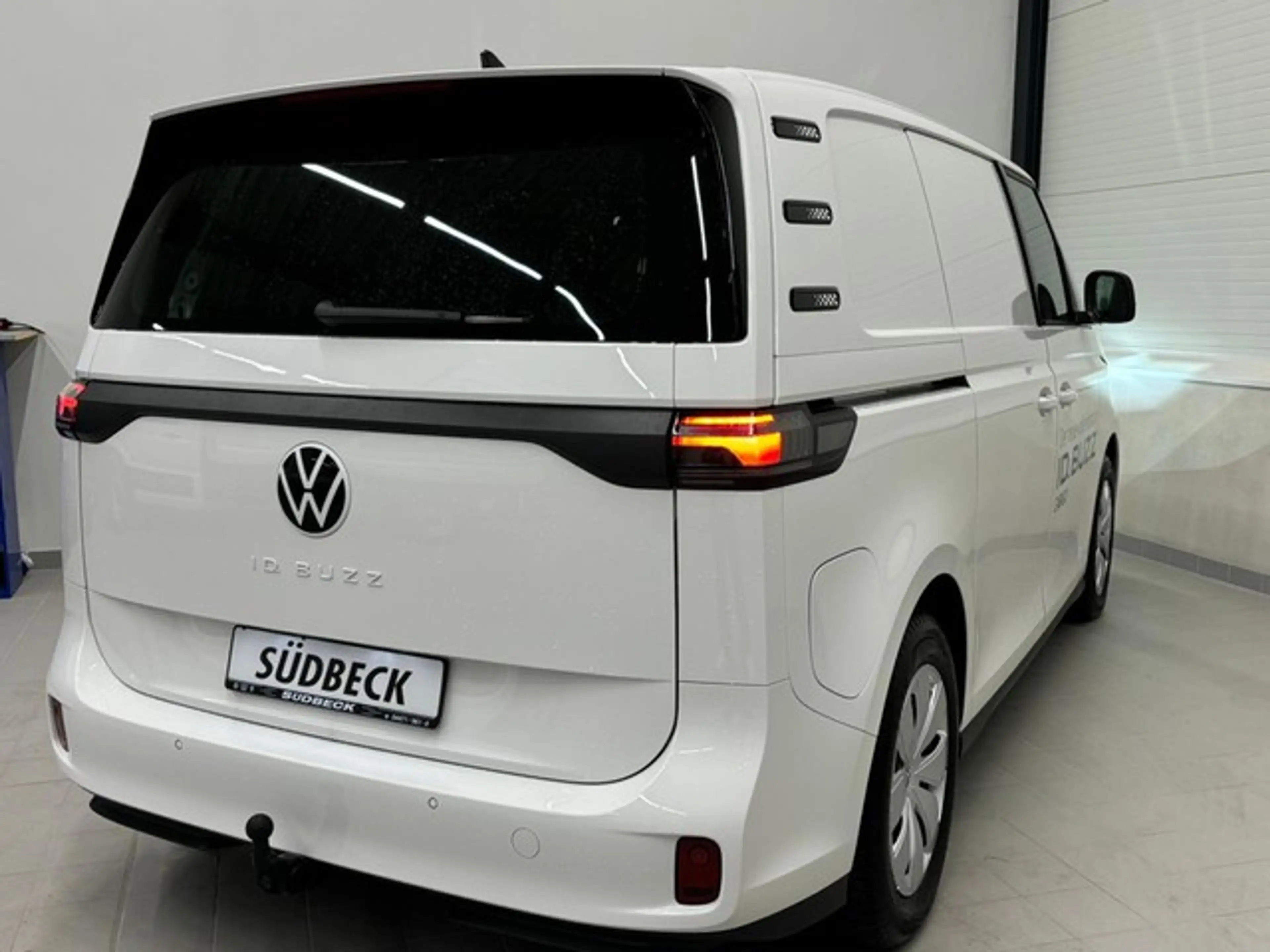 Volkswagen ID. Buzz Cargo ID.Buzz Cargo 150 kW AHK+APP+NAVI — photo 6