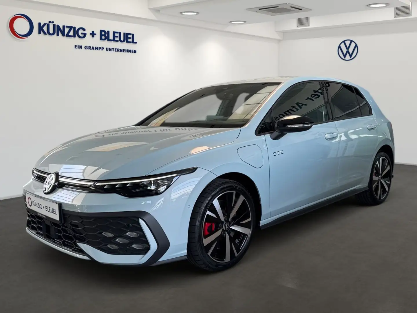 Volkswagen Golf GTE GTE Golf GTE 1,5 l eHybrid OPF 130 kW (177 Blau - 2