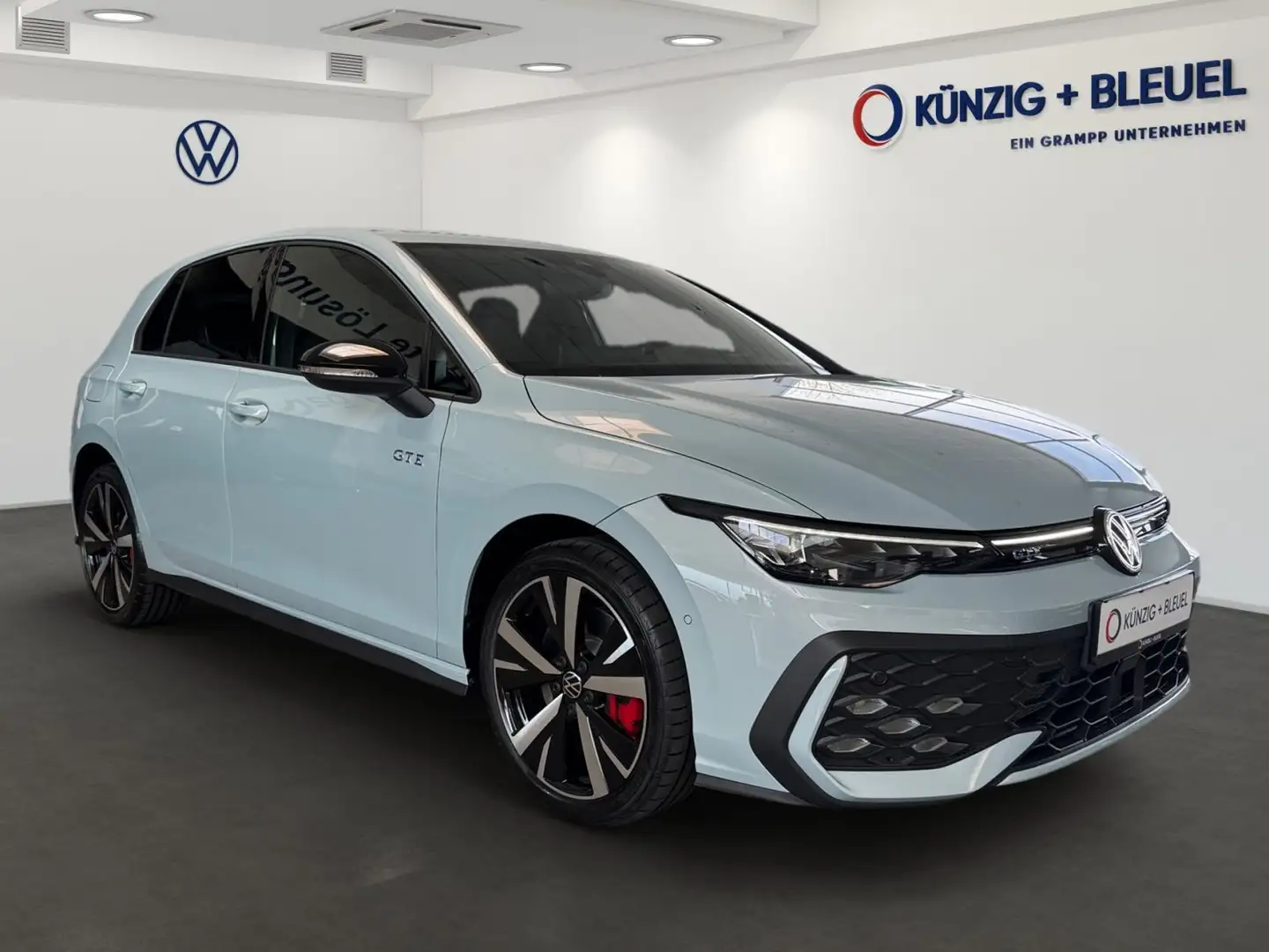Volkswagen Golf GTE GTE Golf GTE 1,5 l eHybrid OPF 130 kW (177 Blau - 2