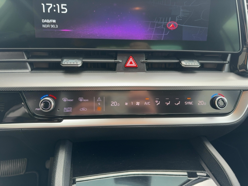Kia Sportage 1.6 T-GDI Spirit DCT+NAVI+LED+H/K+GJR+360 KAMERA — photo 15
